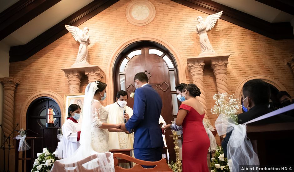 La boda de Gustavo y Adelina en Cunduacán, Tabasco