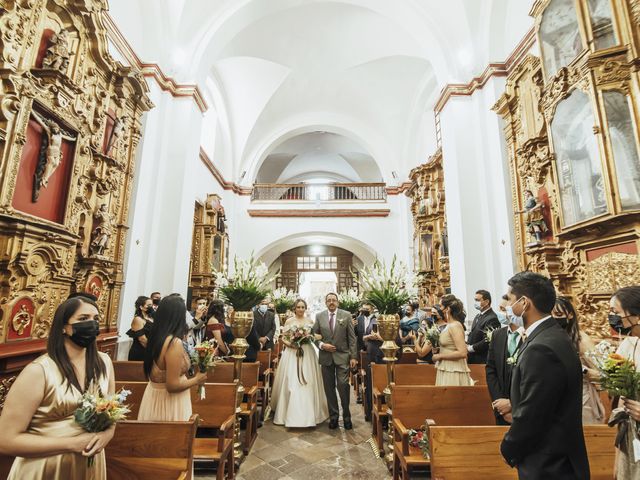 La boda de Angel y Giselle en Coyoacán, Ciudad de México 32