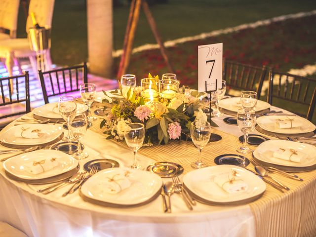 La boda de Angel y Giselle en Coyoacán, Ciudad de México 55