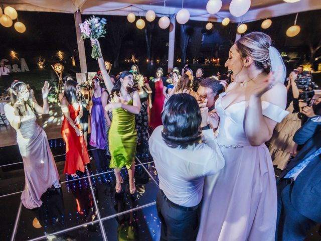 La boda de Angel y Giselle en Coyoacán, Ciudad de México 98