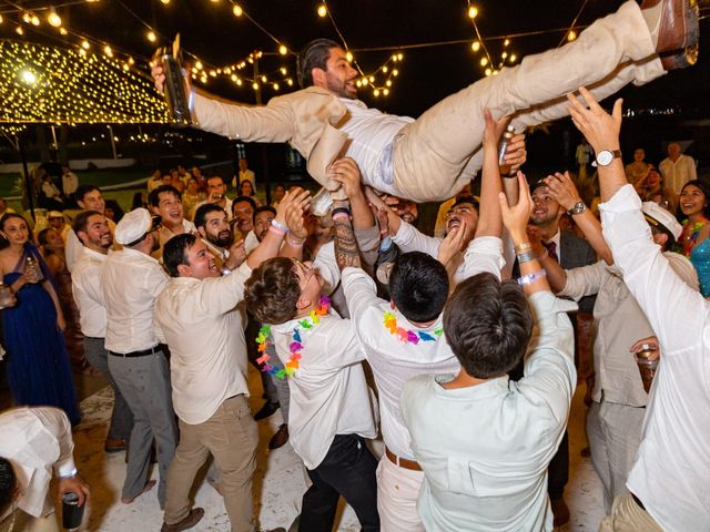 La boda de Martha y Javier en Manzanillo, Colima 3