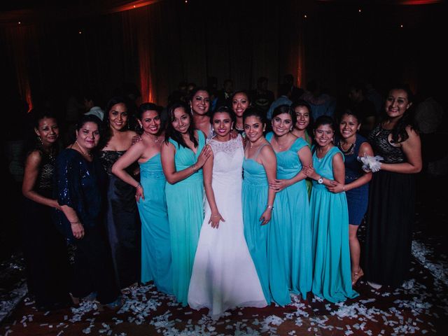 La boda de Adrian y Laura en Tapachula, Chiapas 37