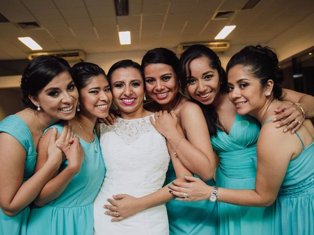 La boda de Adrian y Laura en Tapachula, Chiapas 44