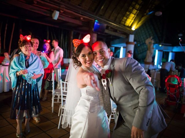 La boda de Tony y Nancy en Playa del Carmen, Quintana Roo 40