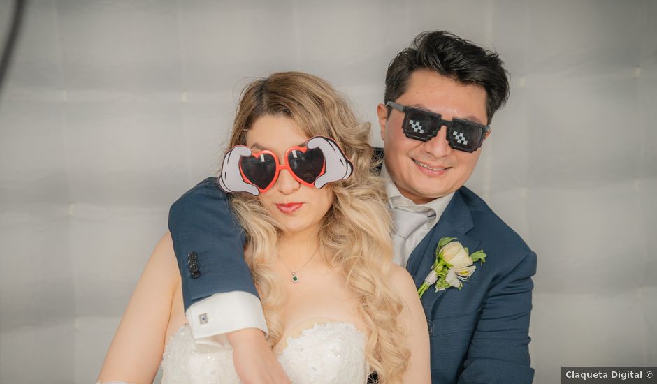 La boda de Emmanuel y Cristina en Coacalco, Estado México