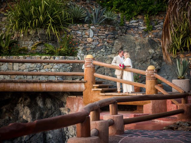 La boda de Brandon y Heather en Ixtapa Zihuatanejo, Guerrero 18