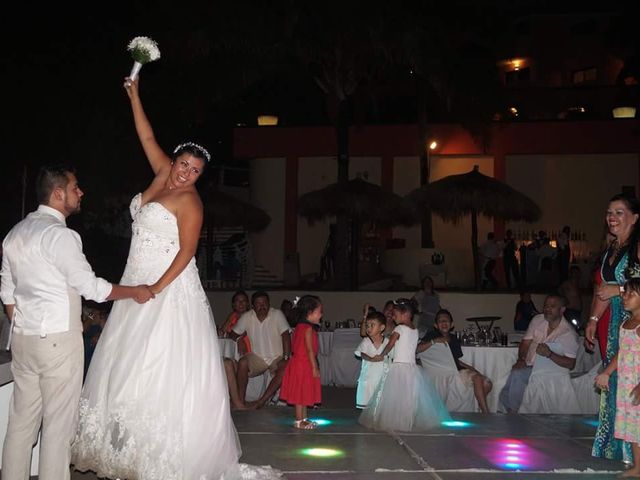 La boda de Salvador y Itzel en Bahía de Banderas, Nayarit 35
