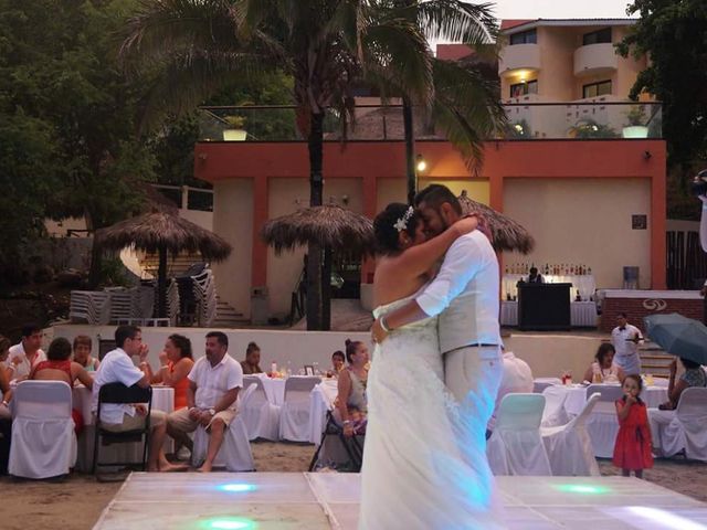 La boda de Salvador y Itzel en Bahía de Banderas, Nayarit 38