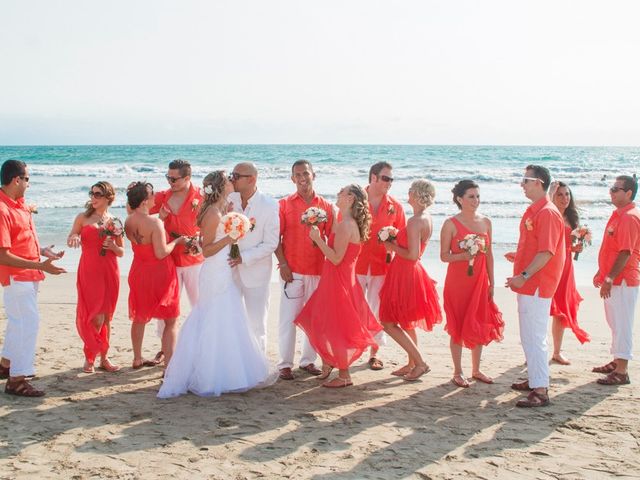 La boda de Gibrán y Holly en Bahía de Banderas, Nayarit 31