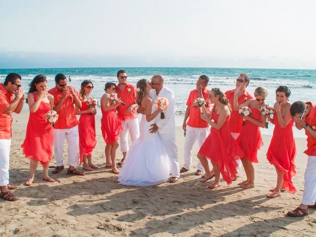 La boda de Gibrán y Holly en Bahía de Banderas, Nayarit 32