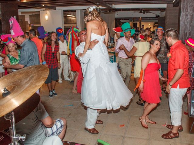 La boda de Gibrán y Holly en Bahía de Banderas, Nayarit 44
