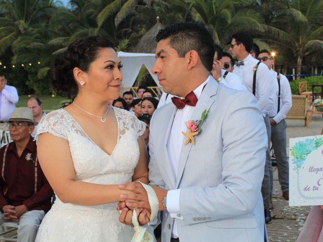 La boda de Javier y Ara en Acapulco, Guerrero 12