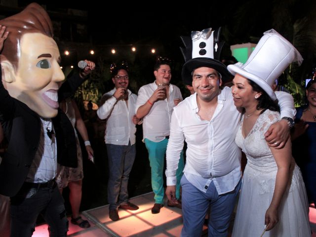 La boda de Javier y Ara en Acapulco, Guerrero 24