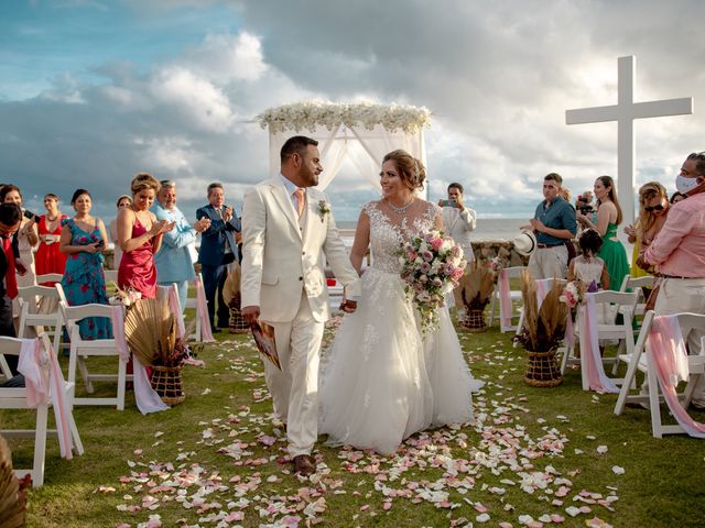 La boda de Fernando y Paola en Acapulco, Guerrero 33