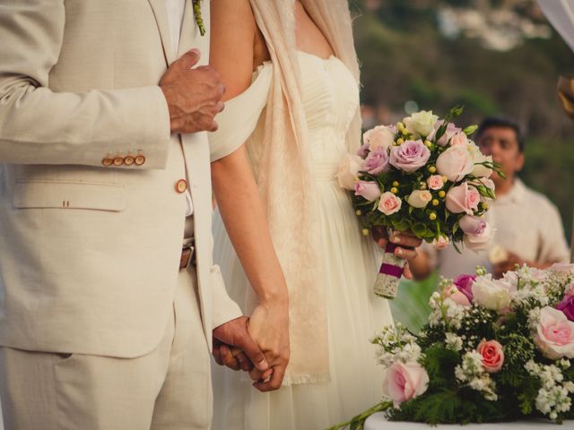 La boda de Cristy y Pablo en Ixtapa Zihuatanejo, Guerrero 13