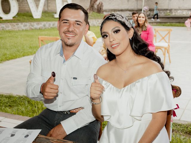 La boda de Miguel y Pilar en Comala, Colima 10