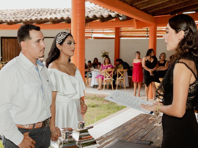 La boda de Miguel y Pilar en Comala, Colima 18