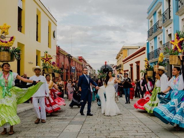 La boda de José María y Claudia en Oaxaca, Oaxaca 22
