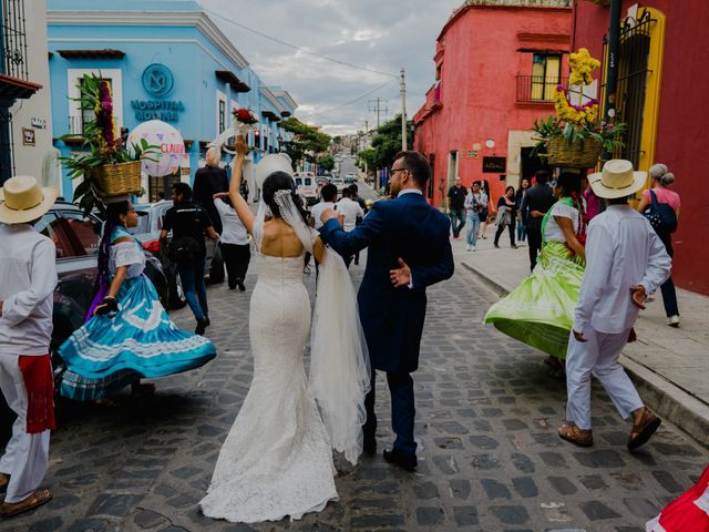 La boda de José María y Claudia en Oaxaca, Oaxaca 23