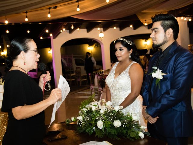 La boda de Hugo y Guadalupe en Colima, Colima 17