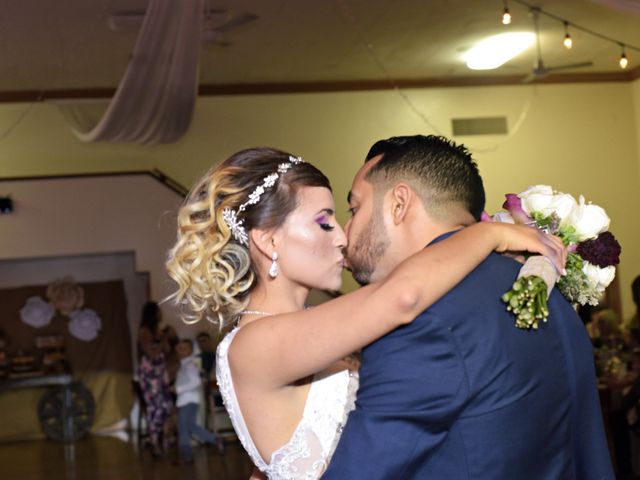 La boda de Raul y Yesenia en Tijuana, Baja California 17