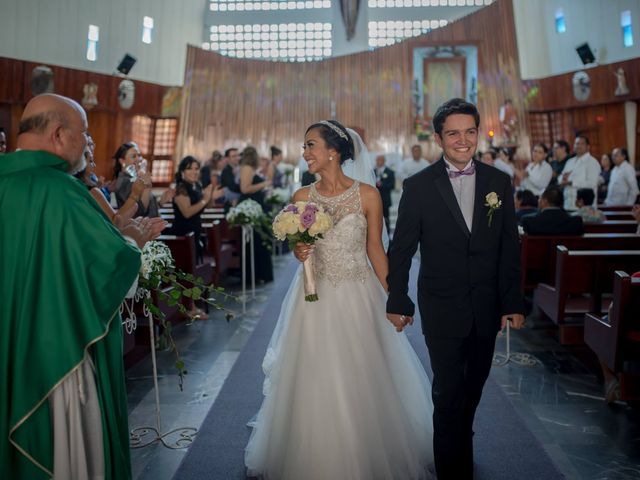 La boda de Gabriel y Mariela en Coatzacoalcos, Veracruz 13