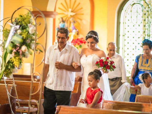 La boda de Erik y Arcelia en Chahuites, Oaxaca 10