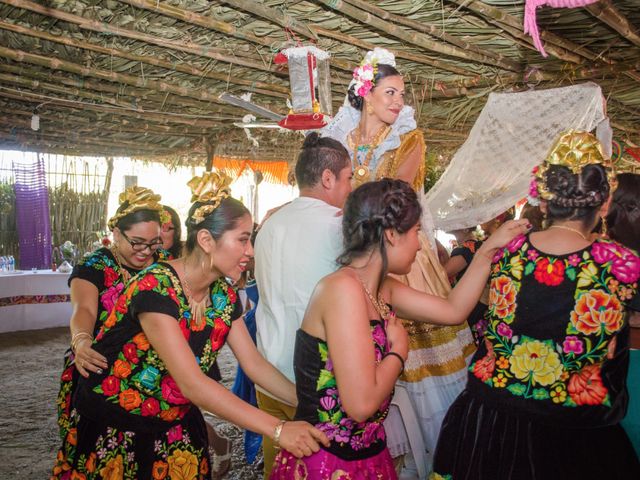 La boda de Erik y Arcelia en Chahuites, Oaxaca 71