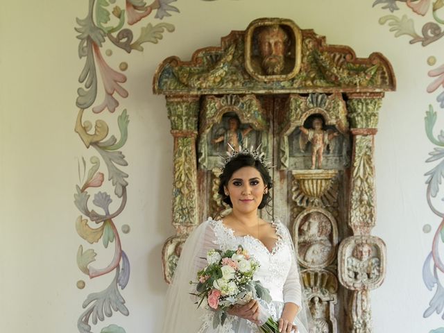 La boda de Gerardo y Itzia  en Uruapan, Michoacán 3