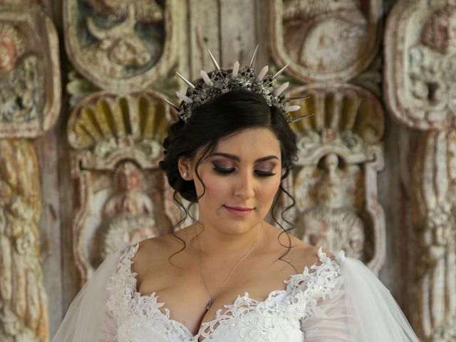La boda de Gerardo y Itzia  en Uruapan, Michoacán 7