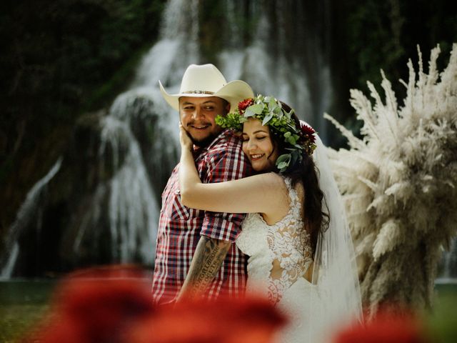 La boda de James y Karen en Tamasopo, San Luis Potosí 33