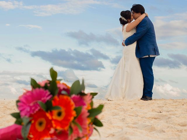 La boda de Alfredo y Cecilia en Cancún, Quintana Roo 15