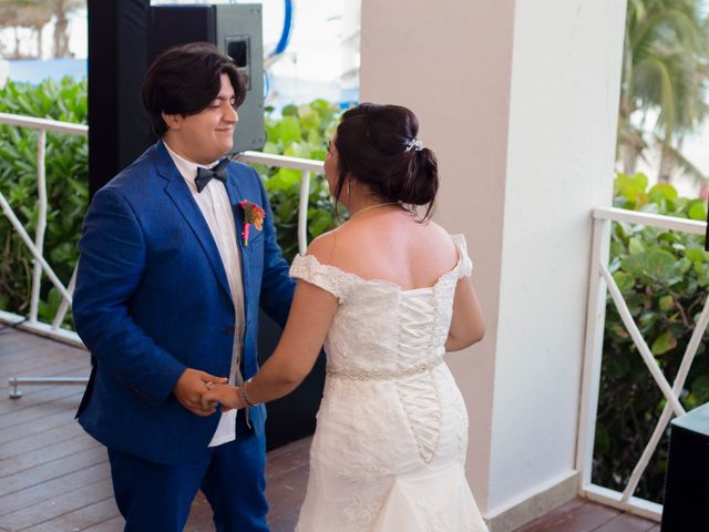 La boda de Alfredo y Cecilia en Cancún, Quintana Roo 17