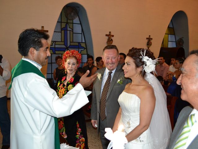 La boda de Christophe y María del Carmen en Lagunas Estación, Oaxaca 28