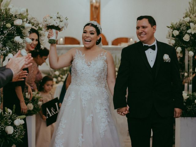 La boda de Juan Carlos y Alejandra Villaseñor en Mexicali, Baja California 47