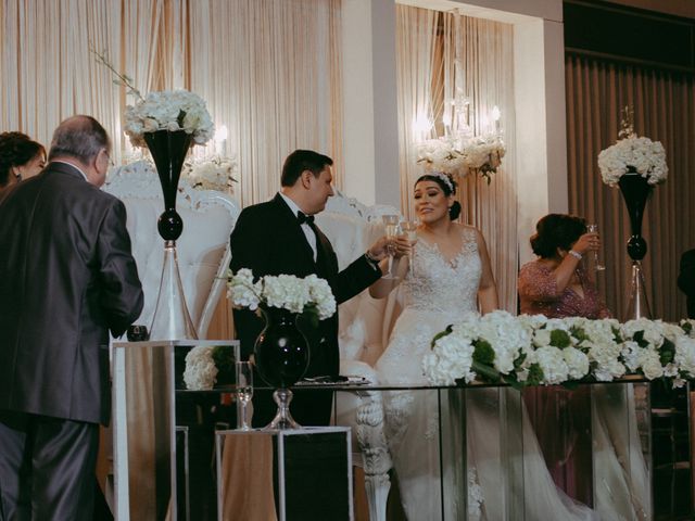 La boda de Juan Carlos y Alejandra Villaseñor en Mexicali, Baja California 99
