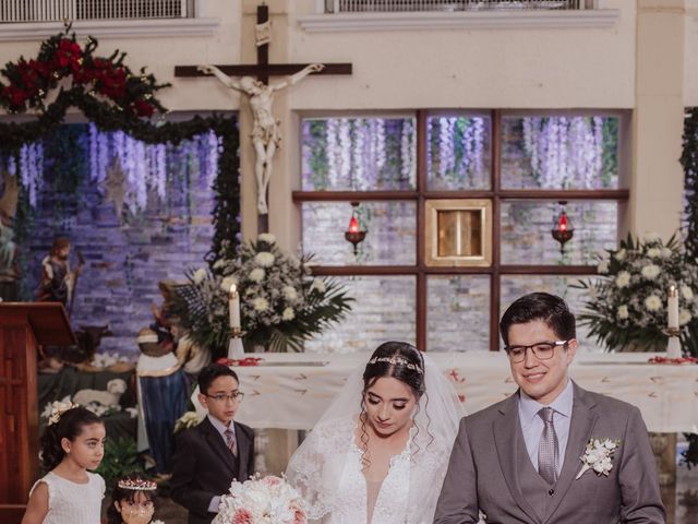 La boda de Javier y Claudia en Zapopan, Jalisco 29