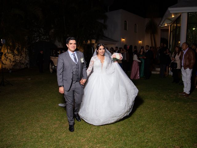 La boda de Javier y Claudia en Zapopan, Jalisco 37