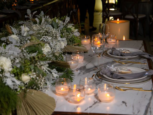 La boda de Javier y Claudia en Zapopan, Jalisco 39