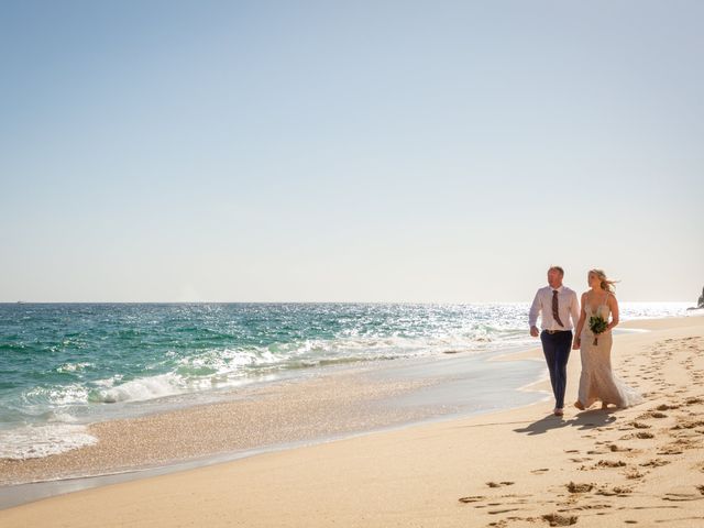 La boda de Erick y Elizabeth en Cabo San Lucas, Baja California Sur 17