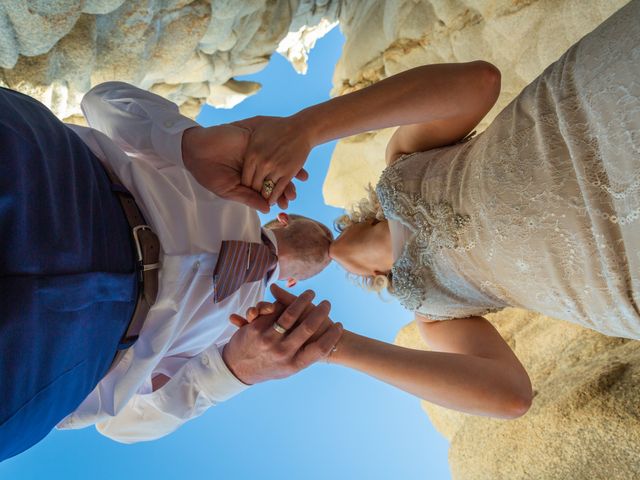 La boda de Erick y Elizabeth en Cabo San Lucas, Baja California Sur 27