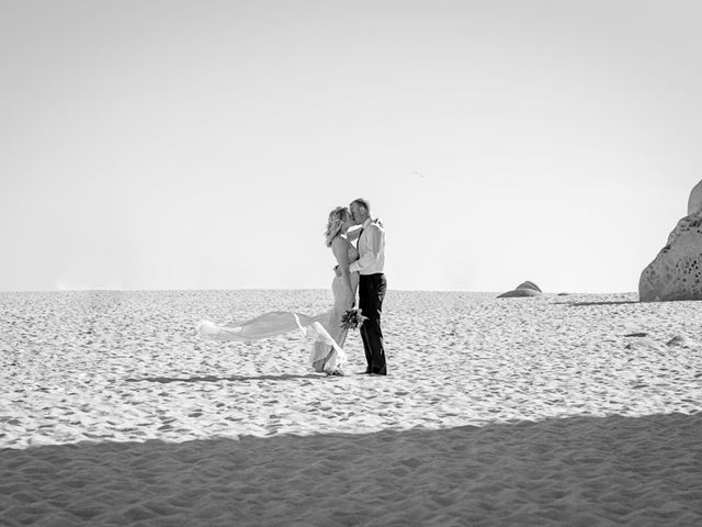 La boda de Erick y Elizabeth en Cabo San Lucas, Baja California Sur 28
