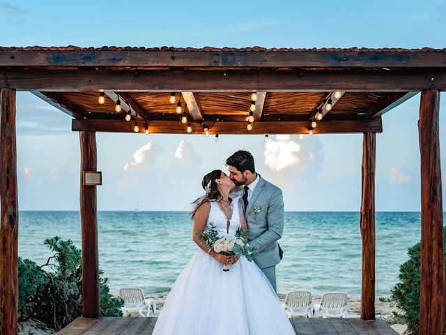 La boda de Héctor y Deborah en Dzemul, Yucatán 12