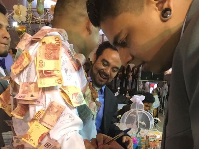 La boda de Marcos y Arely en Chimalhuacán, Estado México 7