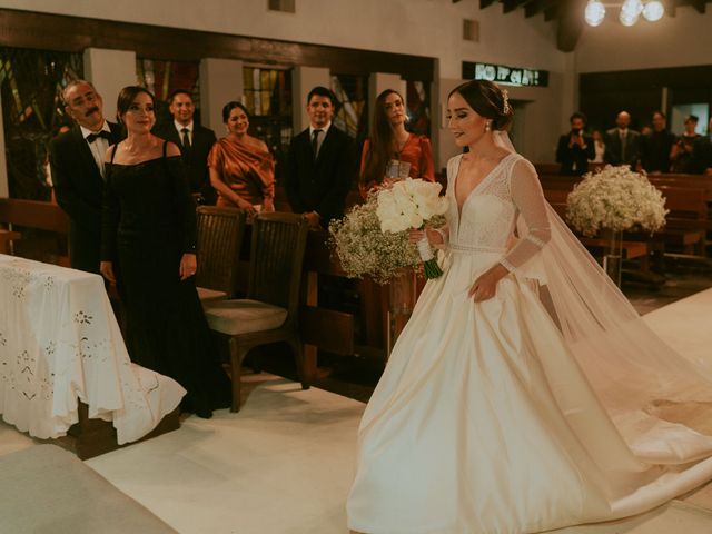 La boda de Raúl y Gabriela en Tlajomulco de Zúñiga, Jalisco 31