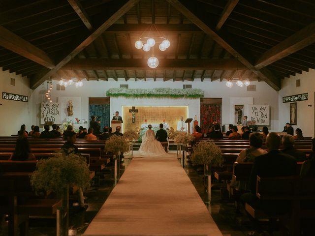 La boda de Raúl y Gabriela en Tlajomulco de Zúñiga, Jalisco 32