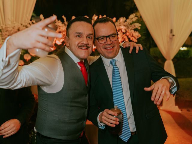 La boda de Raúl y Gabriela en Tlajomulco de Zúñiga, Jalisco 86