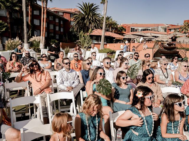 La boda de Kendall y Carly en Rosarito, Baja California 15