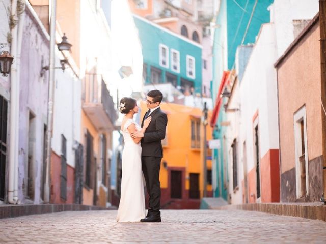 La boda de Diego  y Flor de Abril en Guanajuato, Guanajuato 6