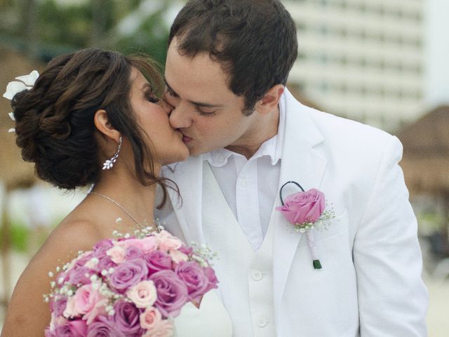 La boda de Pol y Diana en Cancún, Quintana Roo 17